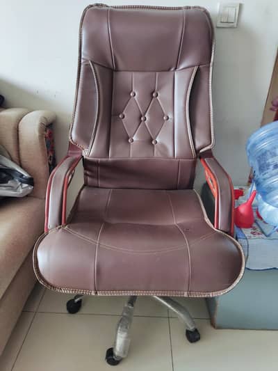 Office Executive Chair & Office Table - SET Rs. 19,000 Special Offer