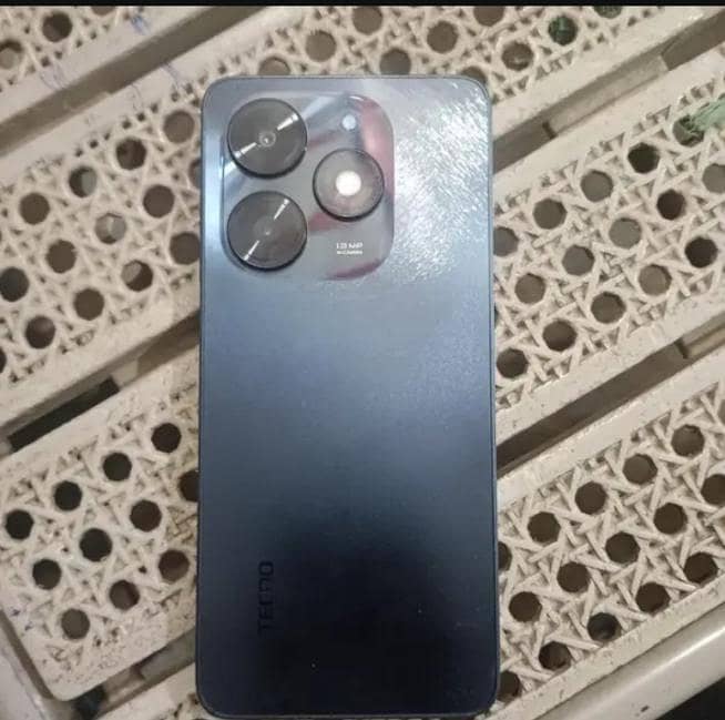 Tecno 2