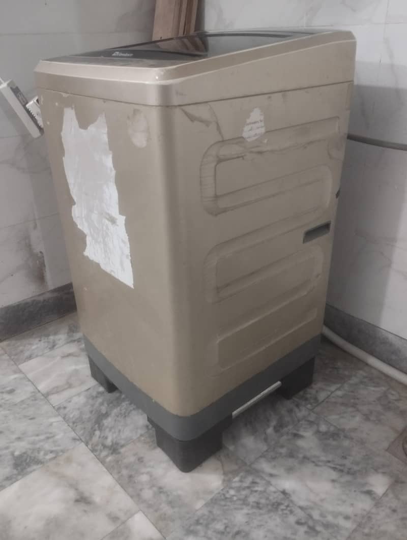 Dawlance Automatic washing machine 1
