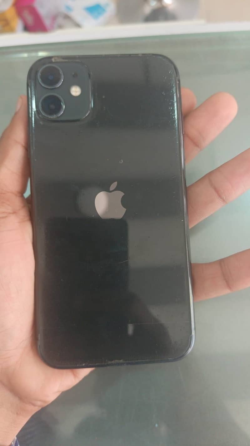 iPhone 11 4