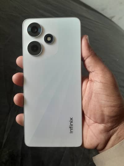 Infinix Hot 30