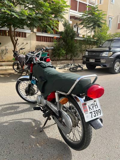 Honda CG-125 Karachi number plate for sale