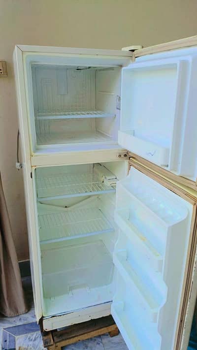 Dawlance Refrigerator