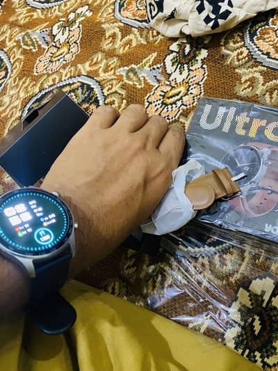 Title: Yolo U1S Smart Watch – Like New | AMOLED Display | Box Pack