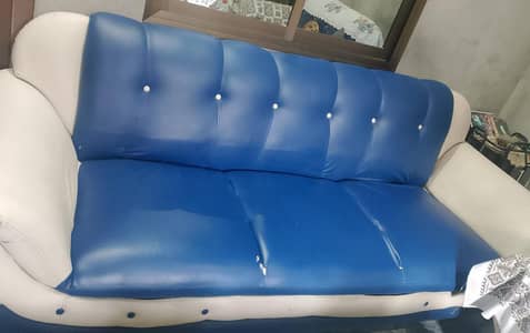 5 seater sofa(3+1+1) - Comfortable & Well maintained - Good Condition