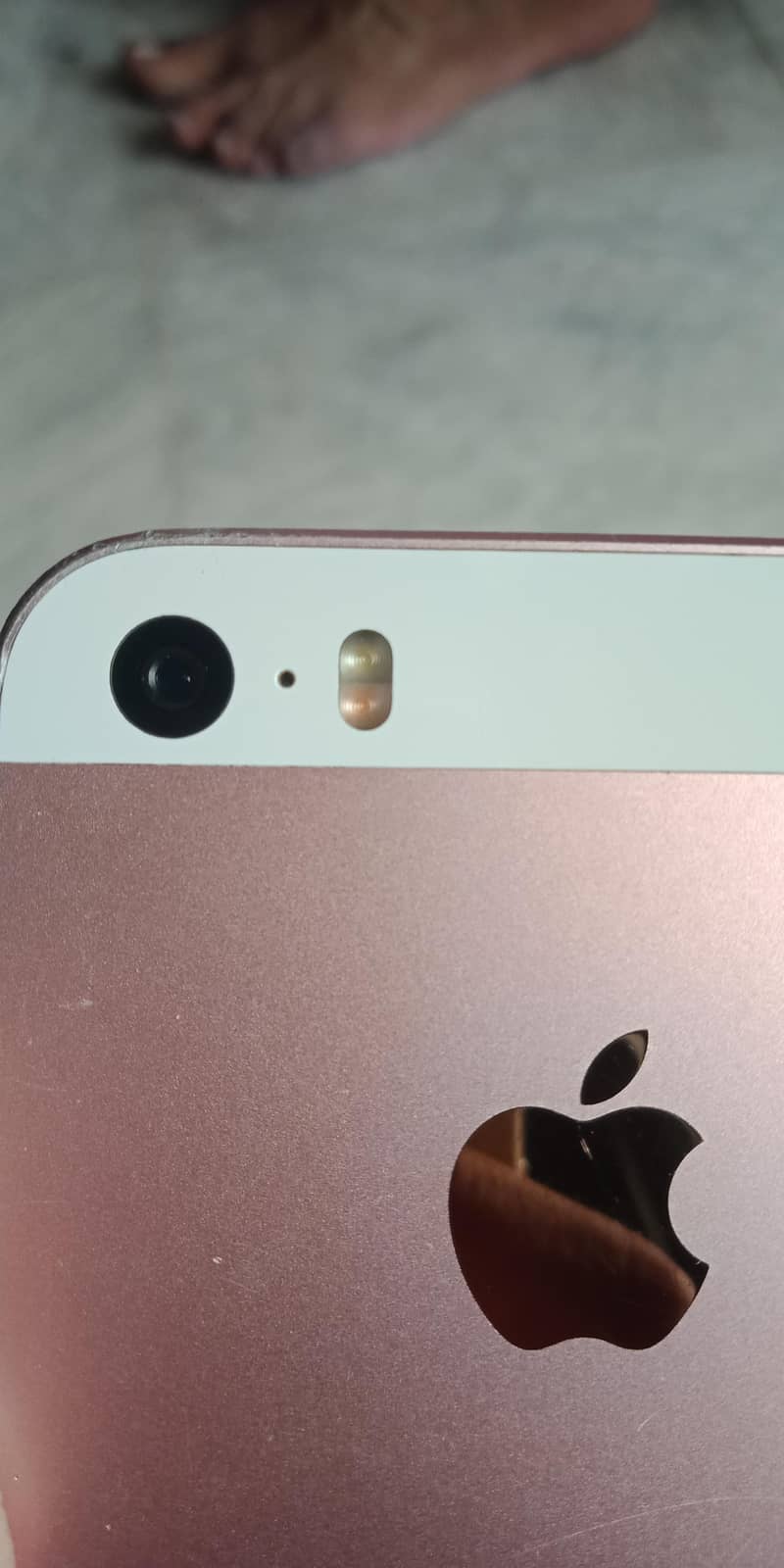 Apple iPhone SE 11
