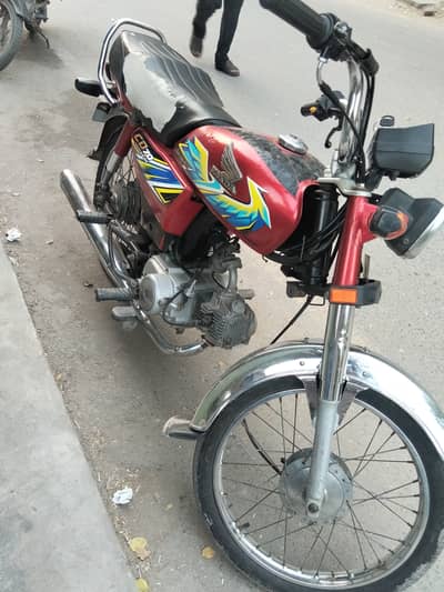 Honda CD 70 2022