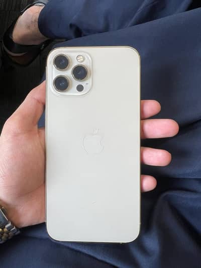 I phone12 Pro Max  128 Gb (Non Pta)  10/ 10 Condition  Battle heath89%