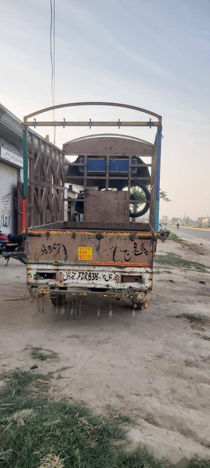 Loader Rickshaw  suzuki spinter 3
