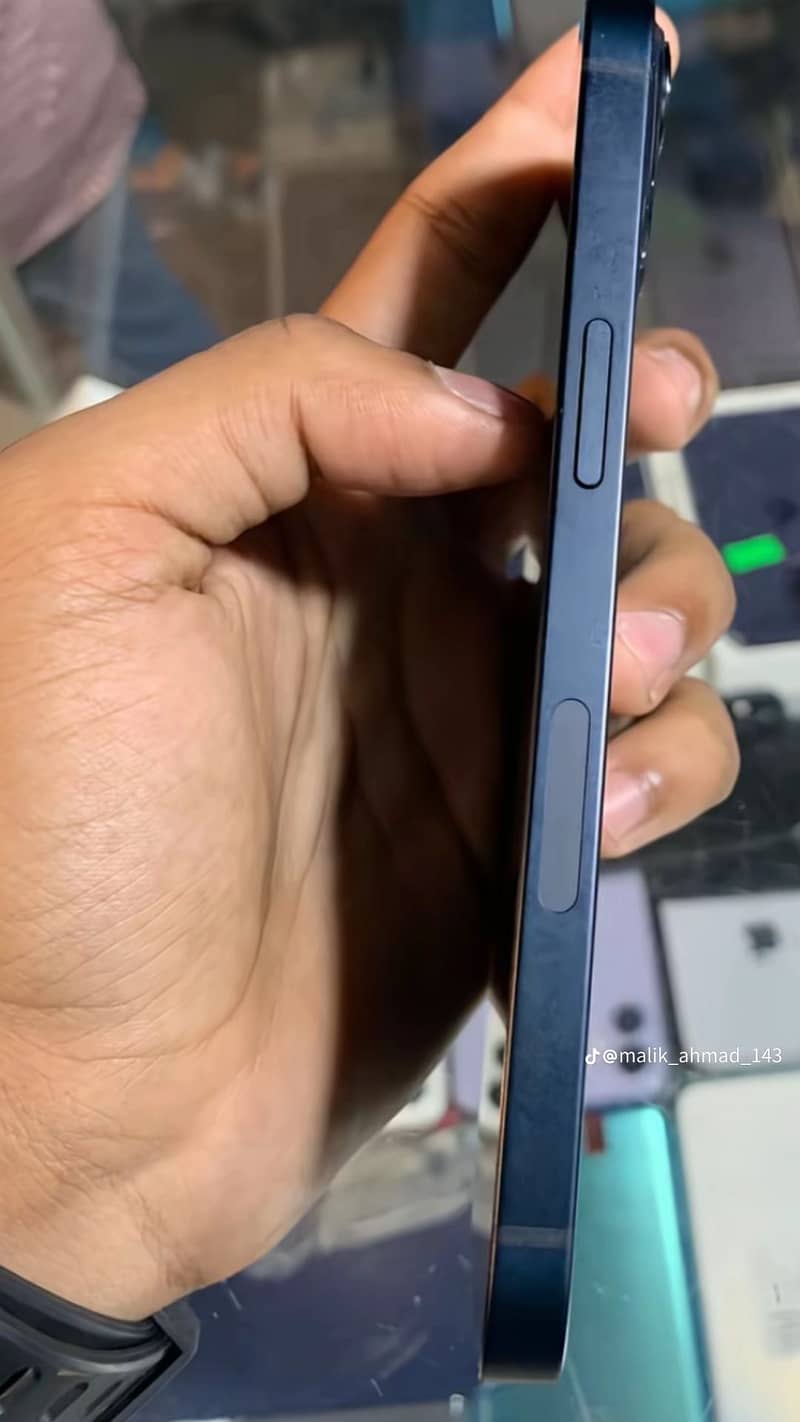 Iphone 13 3