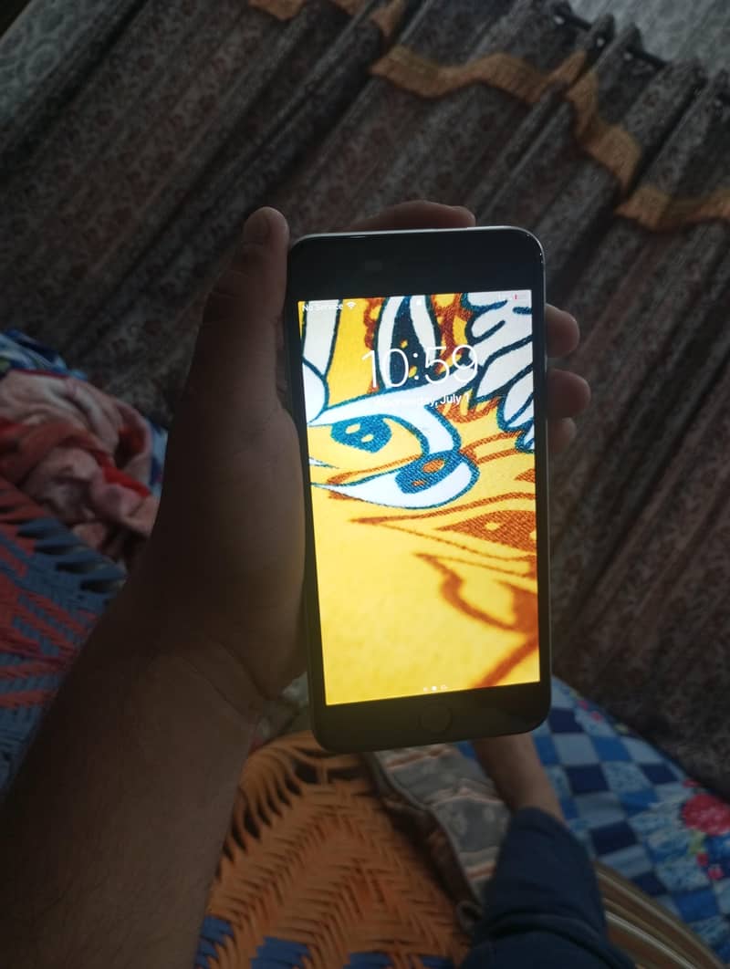 Apple iPhone 6 Plus 1
