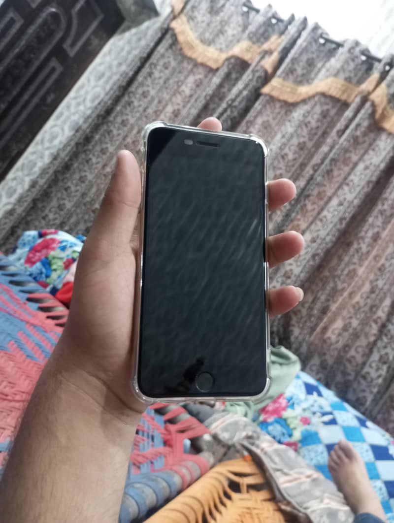 Apple iPhone 6 Plus 7