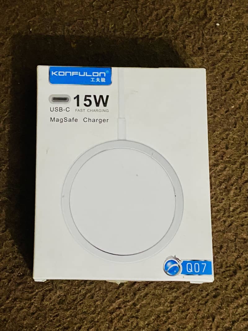 Iphone wireless charger 0