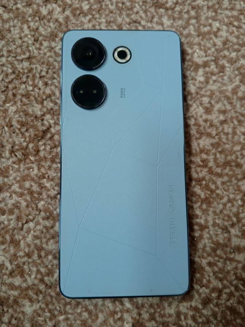 Tecno CAMON 20 0
