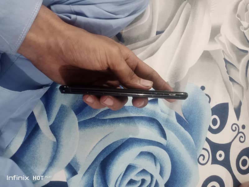 Apple iPhone 7 1