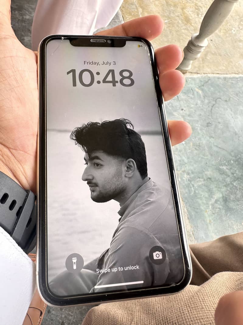 Apple iPhone 11 0