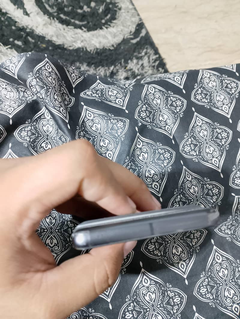 Google Pixel 7 5