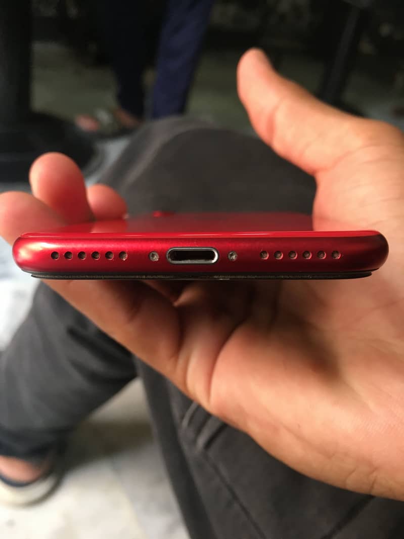 Apple iPhone SE2000 5