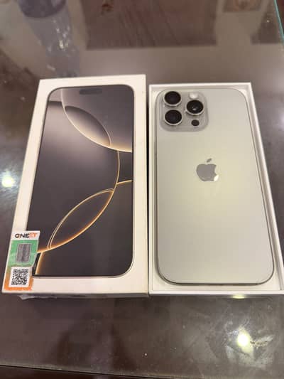 Apple iPhone 16 Pro Max