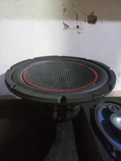 1woofer 12"  2 andda speaker  2 toweter high class 1box pati
