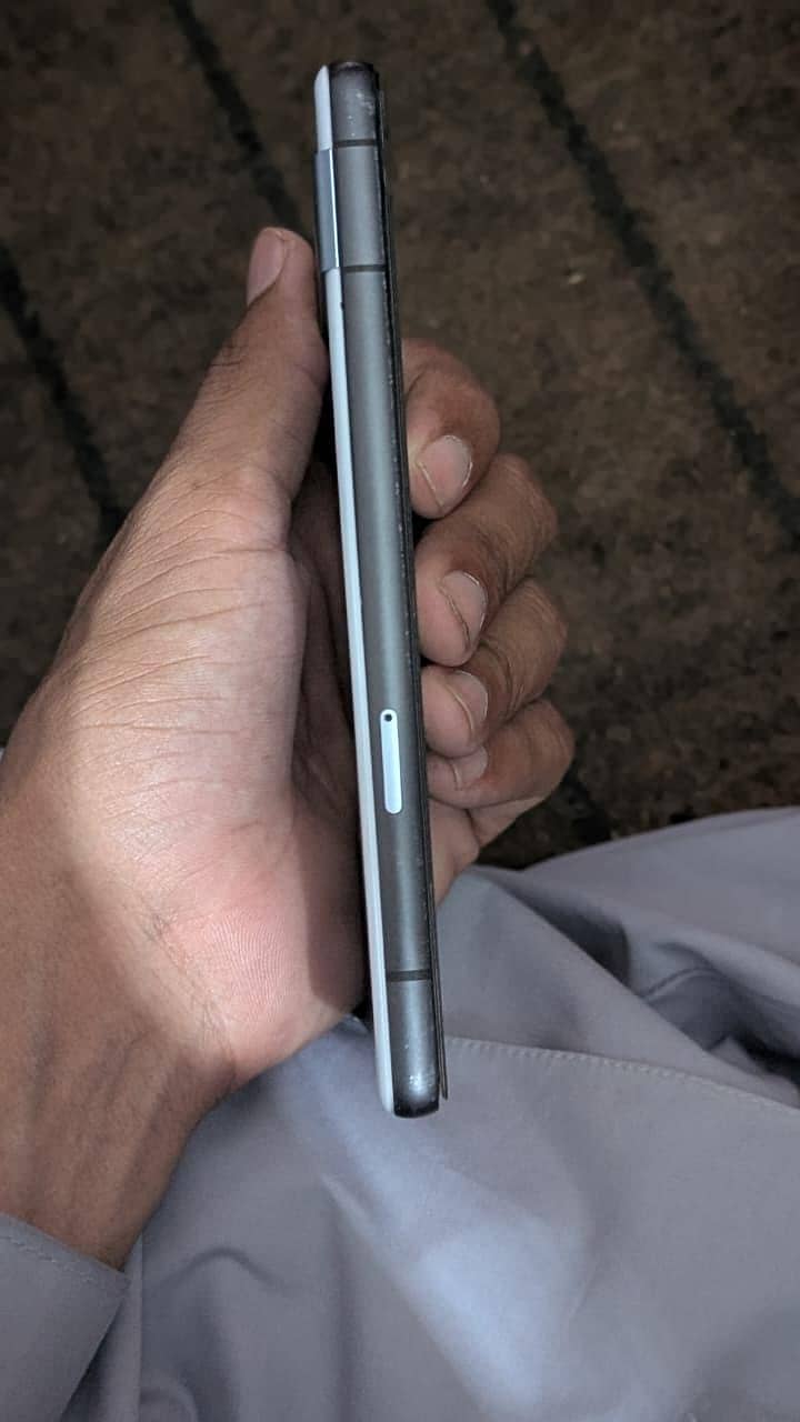 Google Pixel 7a 4