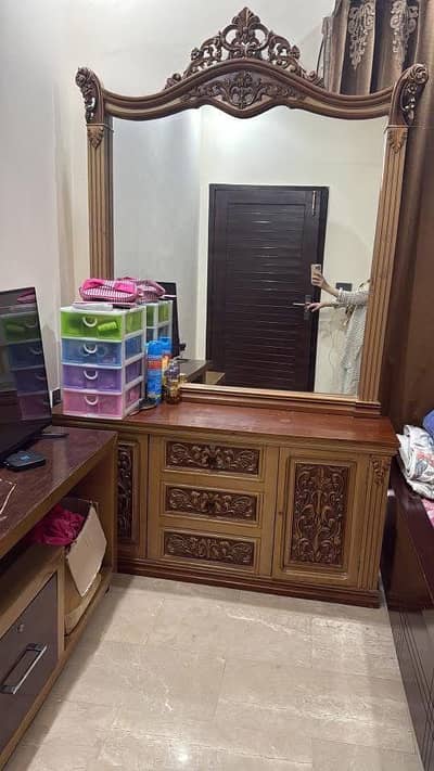 Solid Wood Dressing Table with Large Mirror (Urgent Sale)