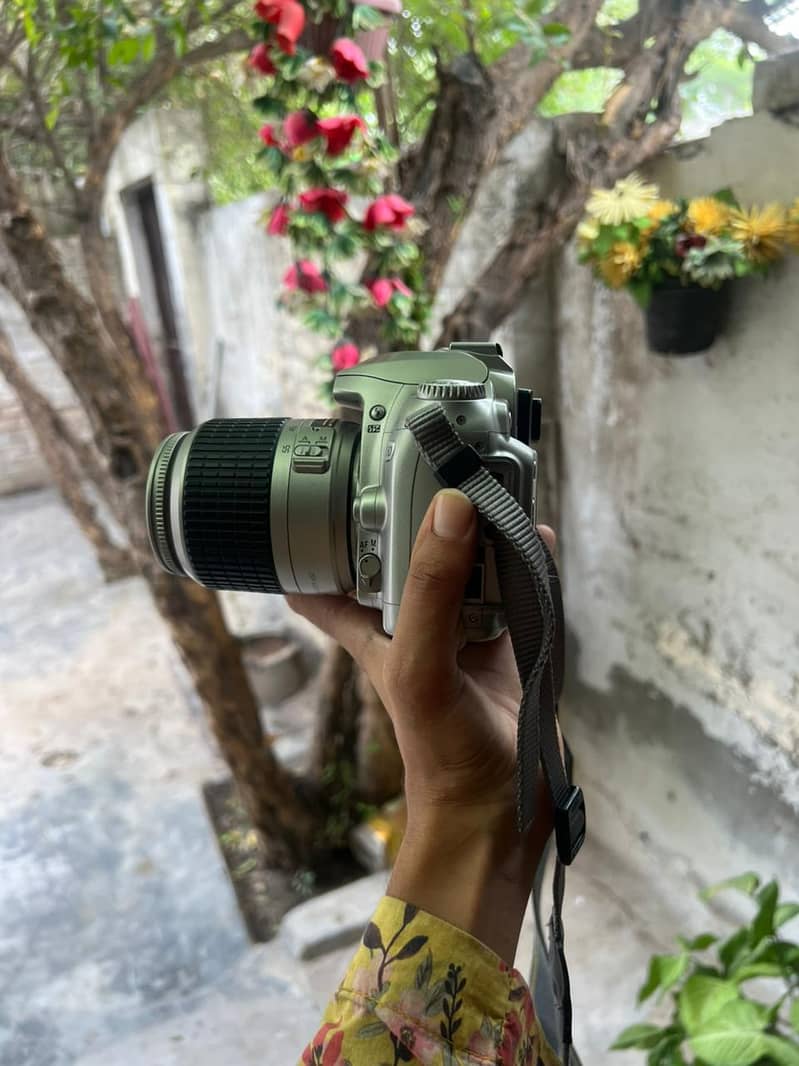 Nikon camera d50 3