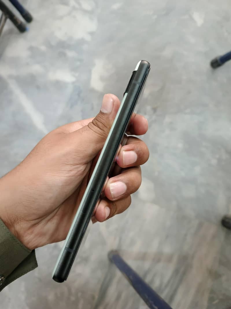 Google Pixel 6a 4