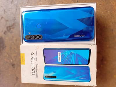 Realme 5. . . . 4/64. . . . . condition 10/7. . . . . with box
