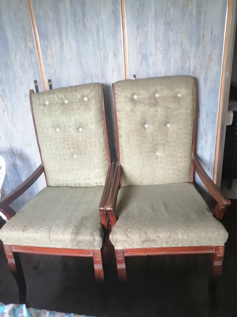 chairs 0