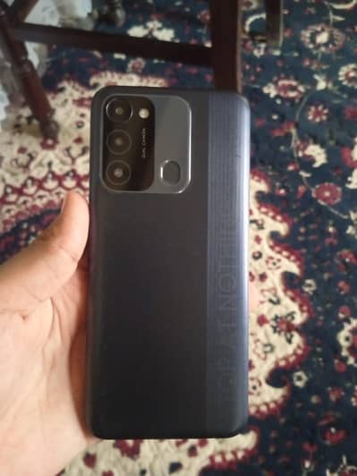 Tecno Spark 8C