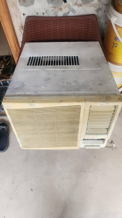 Pona Ton window Ac for sale 03114839349