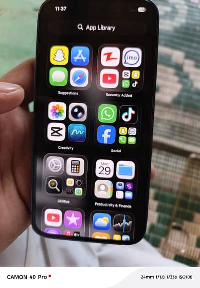 Apple iPhone 13