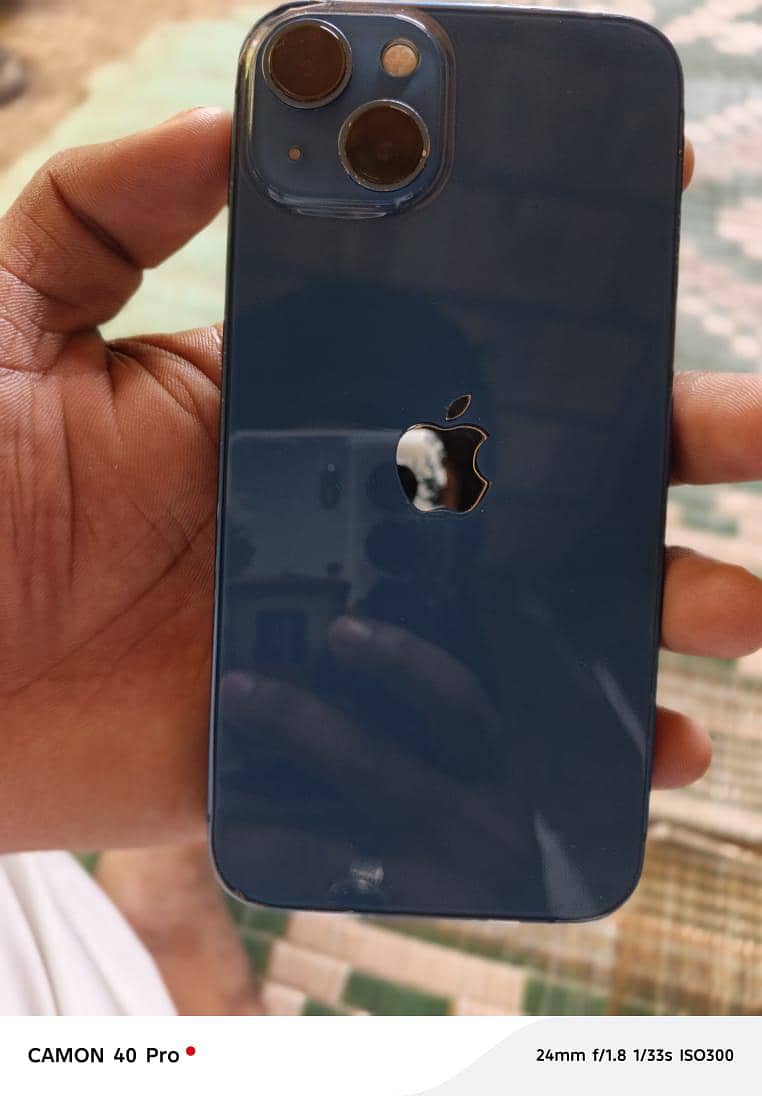 Apple iPhone 13 2