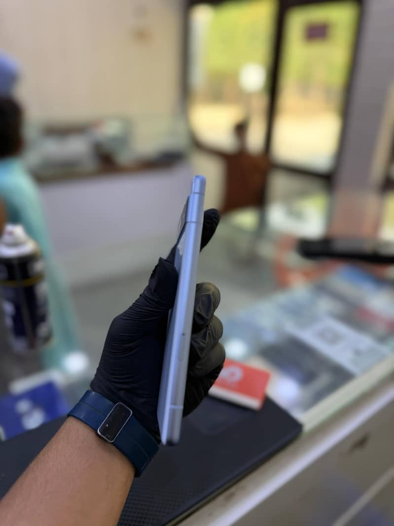 Google Pixel 7a 1