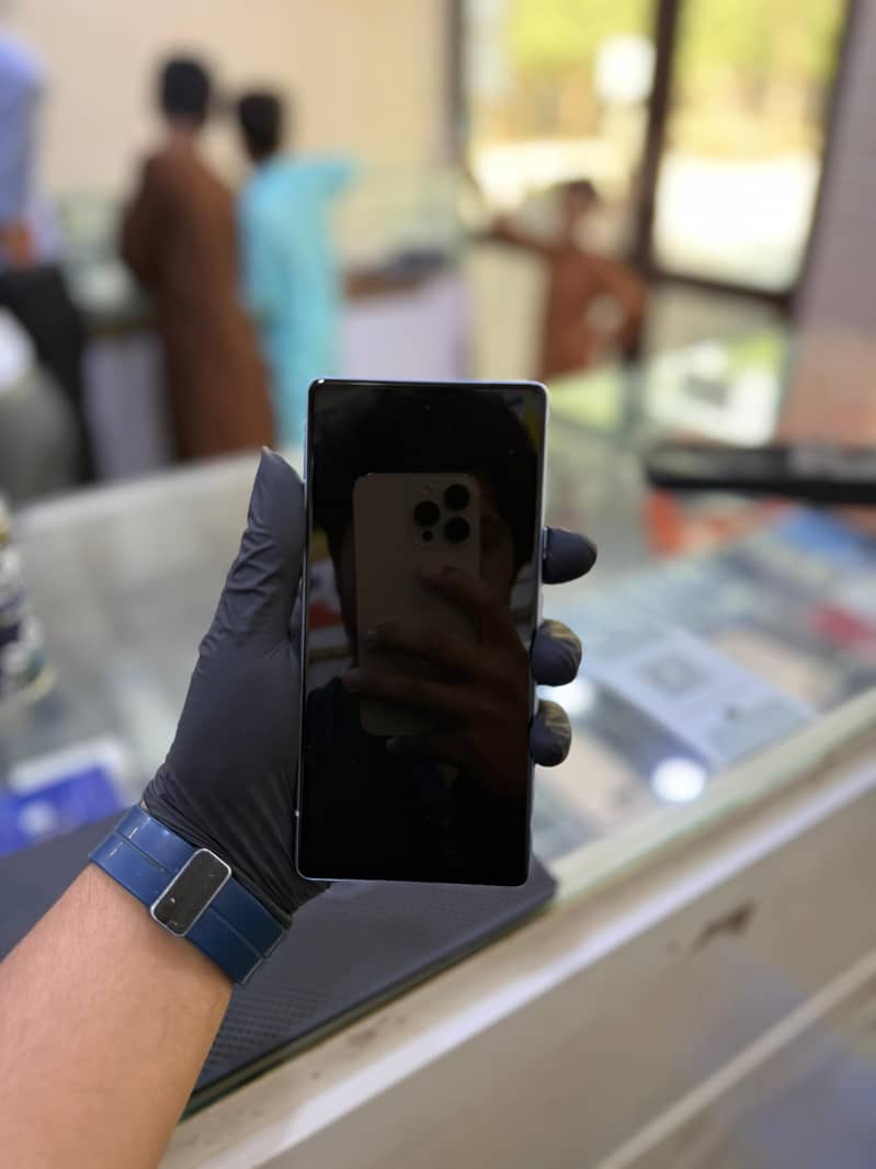 Google Pixel 7a 2
