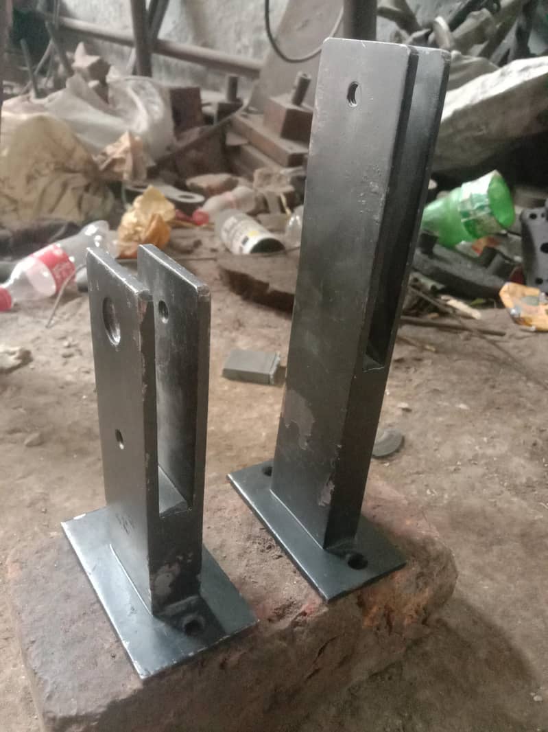 glass bracket 0