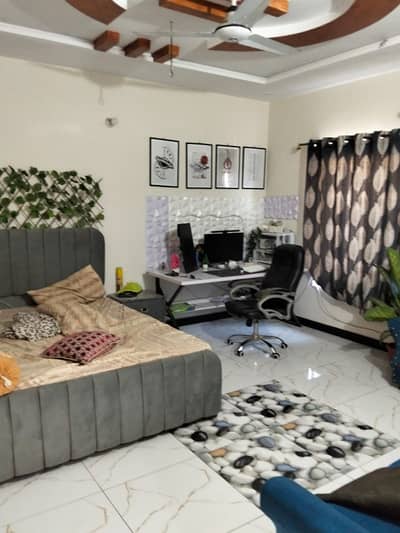 Brand New 10 Mrla Ground Portion Available For Rent