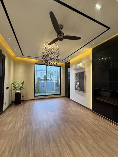 1 Kanal Like A Brand New Upper Portion For Rent In DHA Phase 8 - Separate Entrance