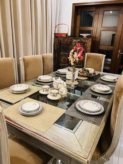 8 seater dining table with chairs (Price is firm)
