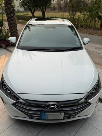 Hyundai Elantra GLS 2022 | Premium Sedan | Immaculate Condition
