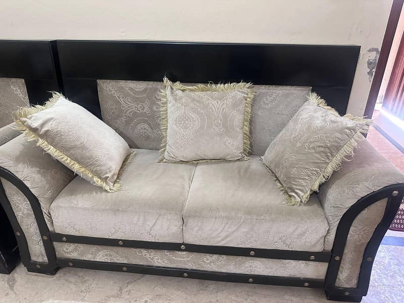 3 seater sofas 4
