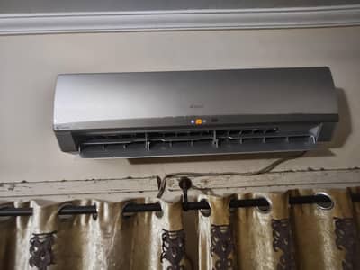 Gree 2 ton split AC
