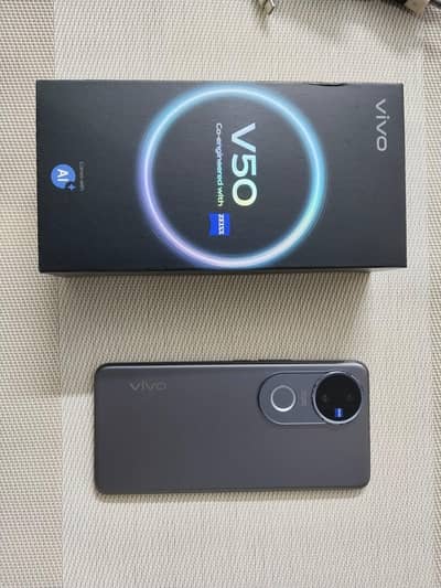 Vivo V50