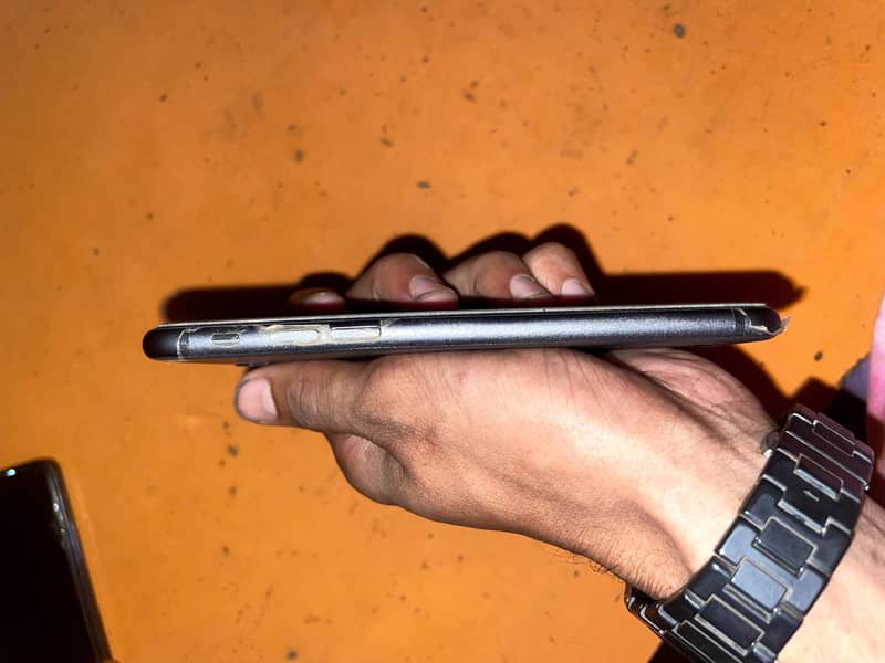 Apple iPhone 8 2
