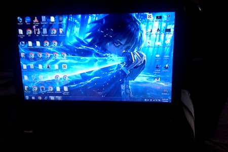 Dell core i3-4010U cpu 1.70 GHz | 1366 x 768 max resoultion