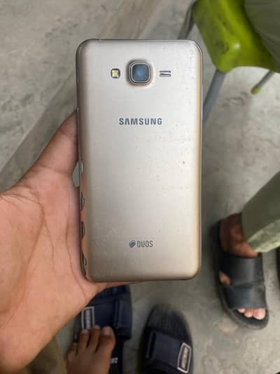 Samsung Mobile J7