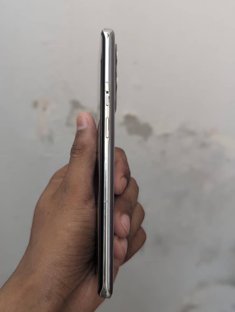 One Plus 9 Pro 3