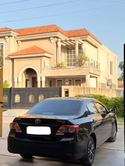 Toyota Corolla GLI 2011