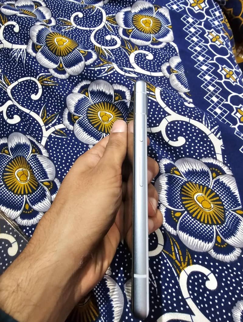 Google Pixel 7a 1